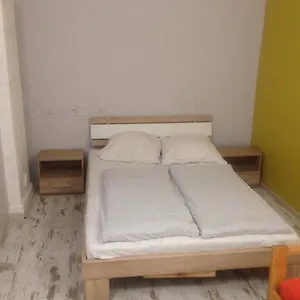 旅馆 唐纳门特旅舍, 波兹南